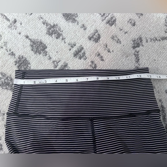 Lululemon Leggings Sz8 - Picture 6 of 6